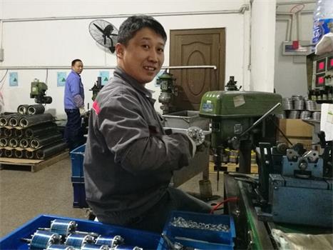 擼起袖子加油干.jpg